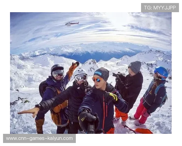 攀冰世界冠军单手登顶：极限挑战背后的坚毅与激情